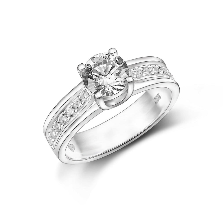 Minimalist Engagement Ring in Rose Gold | KLENOTA
